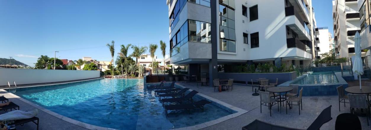 Cobertura Velejar Em Condominio Clube - Com Area De Lazer ゴヴェルナドール・セウソ・ラーモス エクステリア 写真