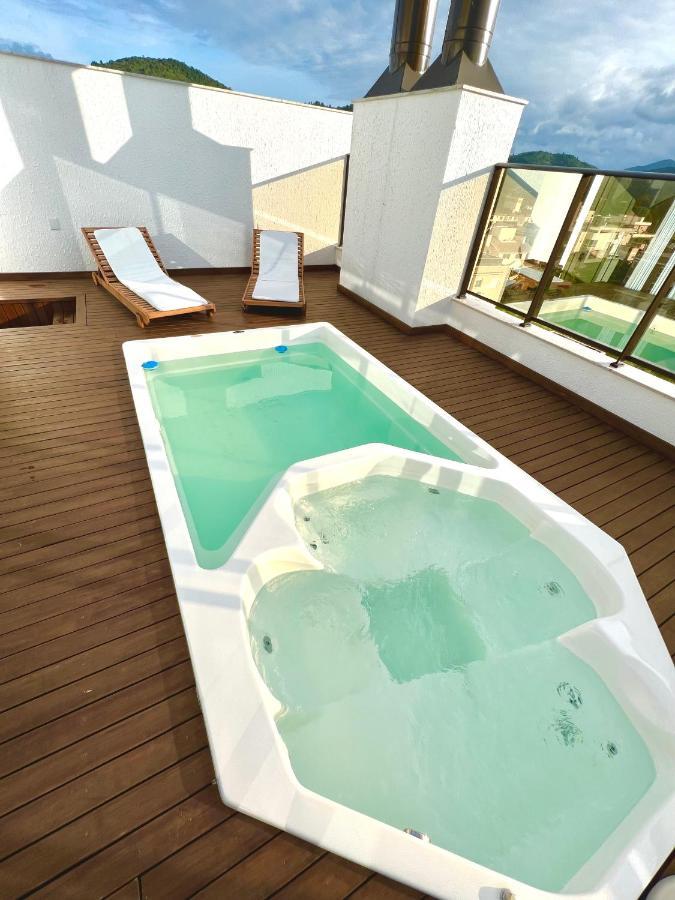 Cobertura Velejar Em Condominio Clube - Com Area De Lazer ゴヴェルナドール・セウソ・ラーモス エクステリア 写真