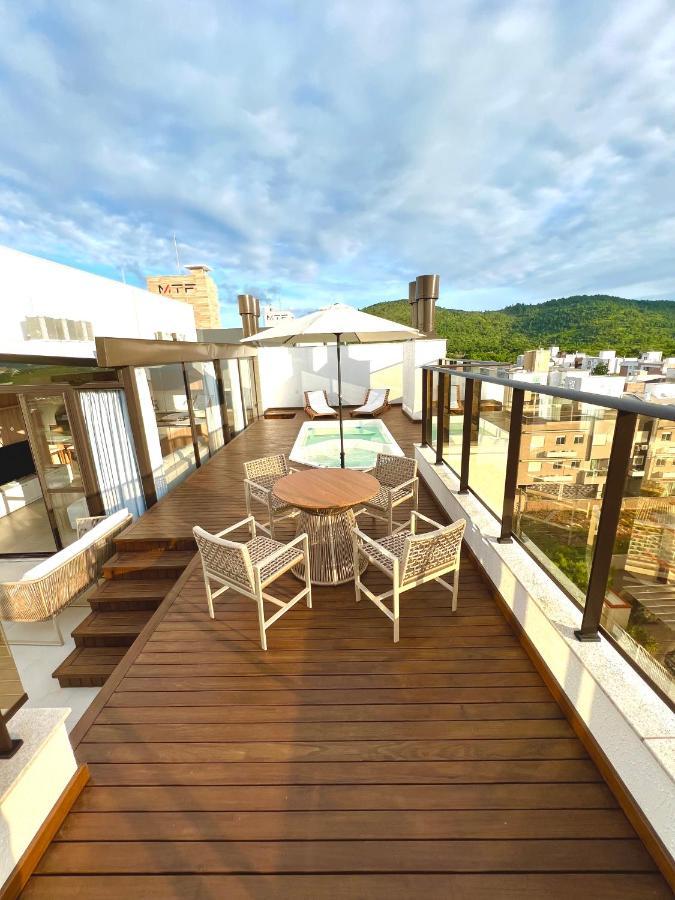 Cobertura Velejar Em Condominio Clube - Com Area De Lazer ゴヴェルナドール・セウソ・ラーモス エクステリア 写真