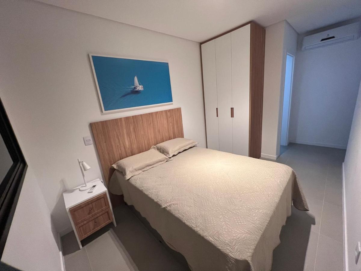 Cobertura Velejar Em Condominio Clube - Com Area De Lazer ゴヴェルナドール・セウソ・ラーモス エクステリア 写真